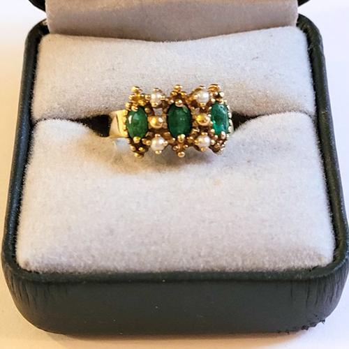 Antique Victorian Ladies Emerald and Pearl Ring